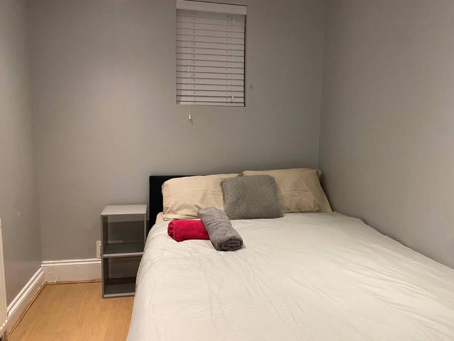Spacious 2 Bedroom Flat London Exterior photo
