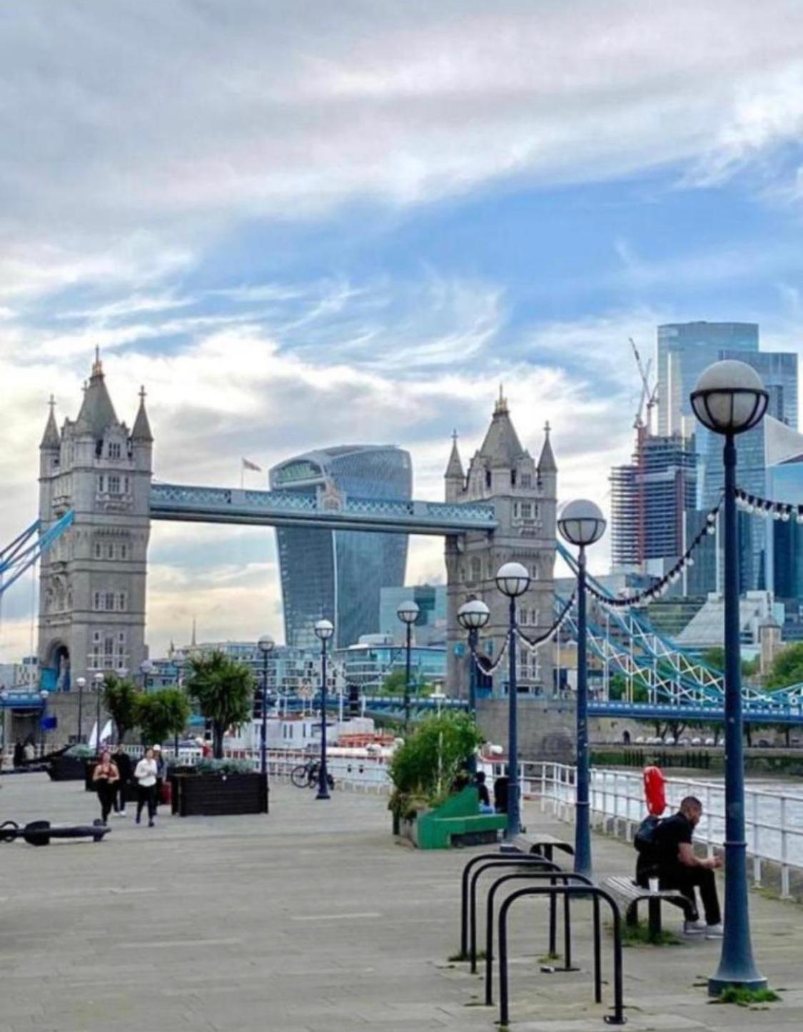 Spacious 2 Bedroom Flat London Exterior photo